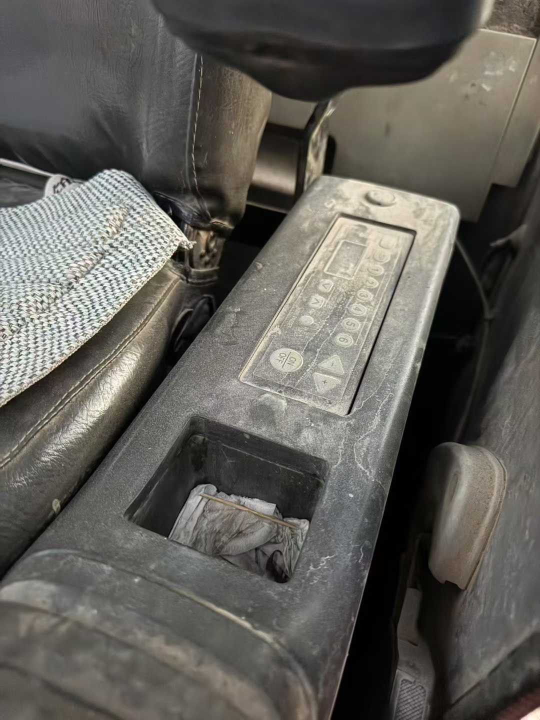 Used Hitachi ZX60 Excavator 2012 Model / 3