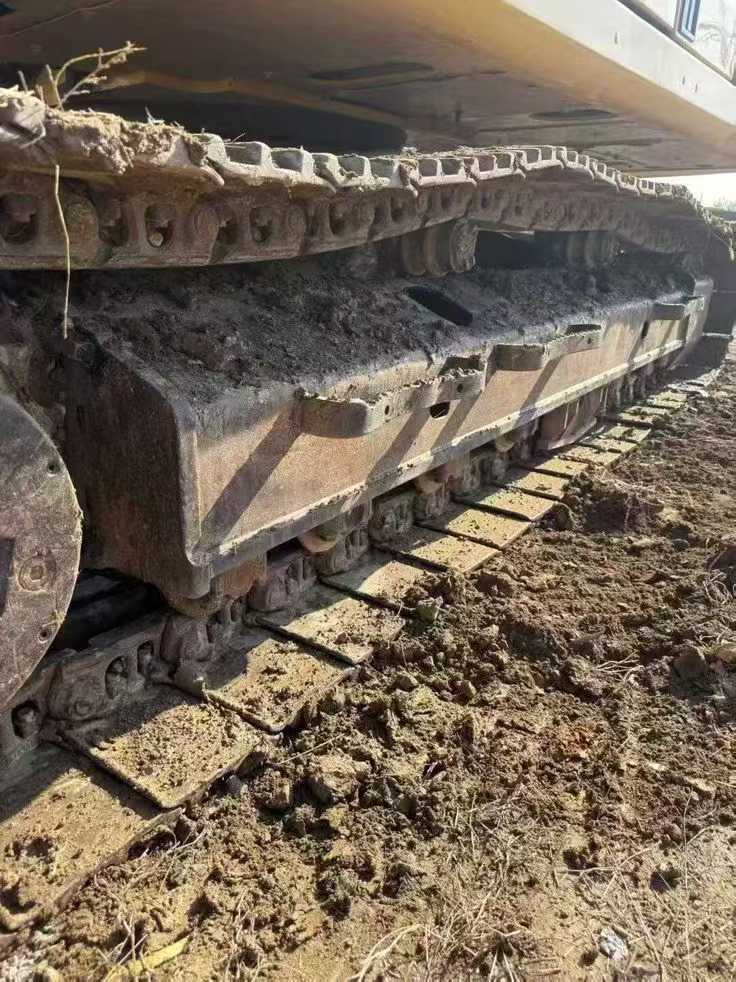 Used Caterpillar 323 Excavator 2020 Model / 4