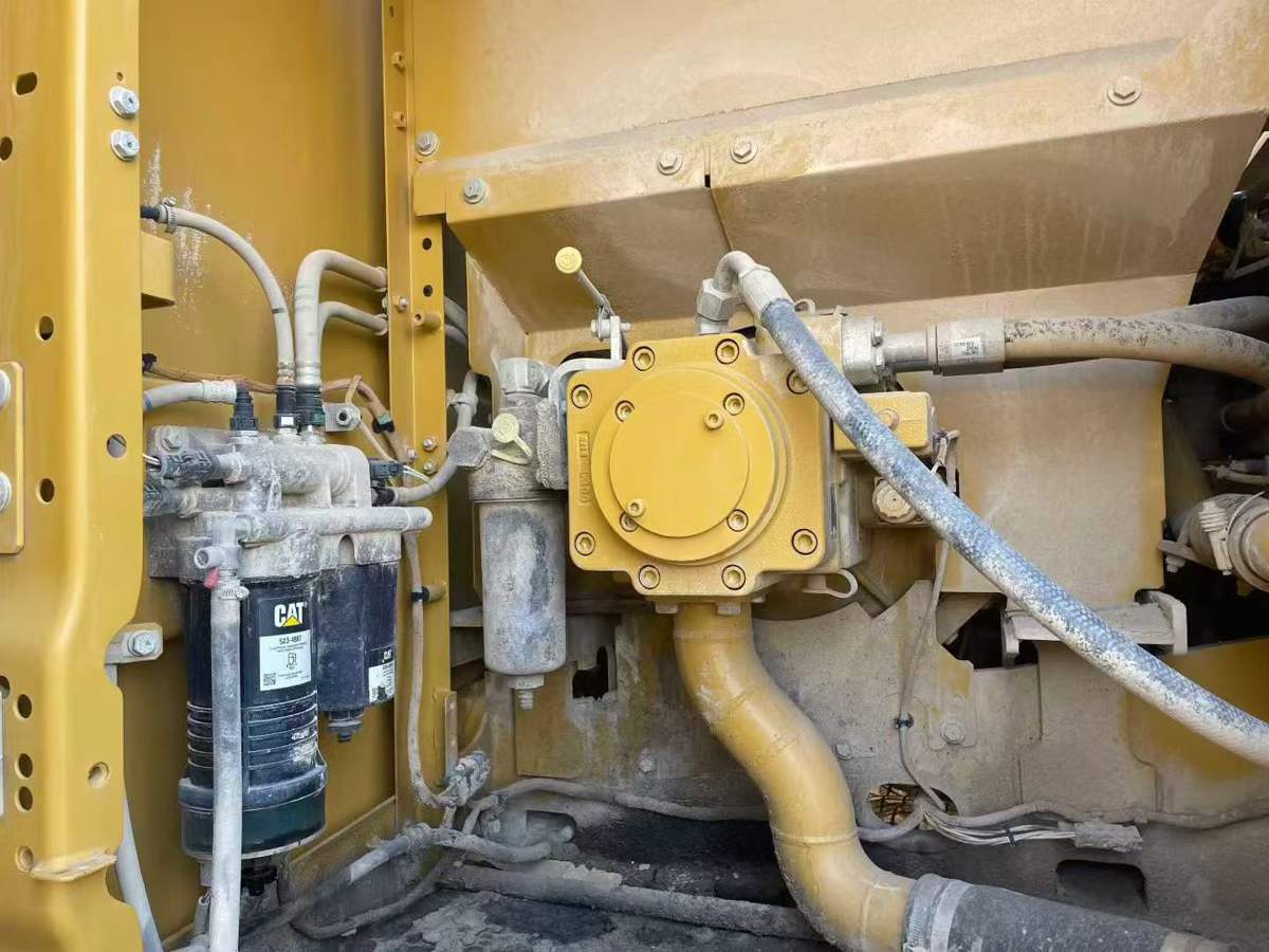 Used Caterpillar 323 Excavator 2019 Model / 2