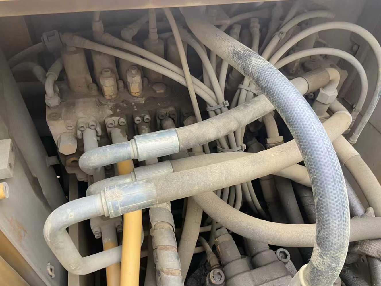 Used Caterpillar CT20 Excavator 2016 Model / 8