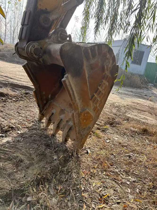 Buy Caterpillar 323 Used Excavator / 4 Used Caterpillar 323 Excavator 2018 Model / 4