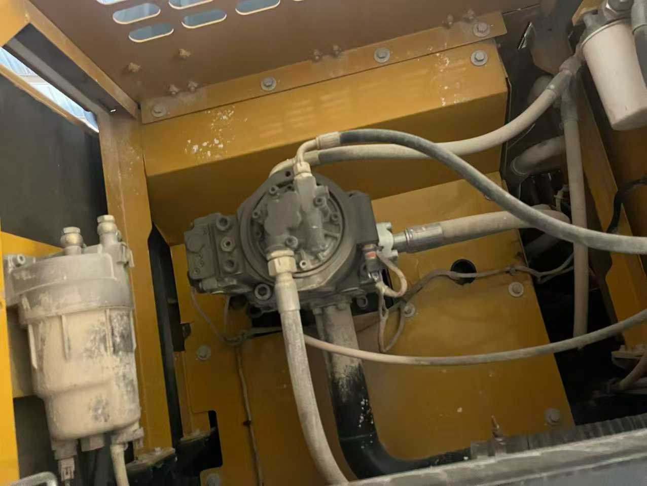 Used Sany SY245H Excavator 2016 Model / 2