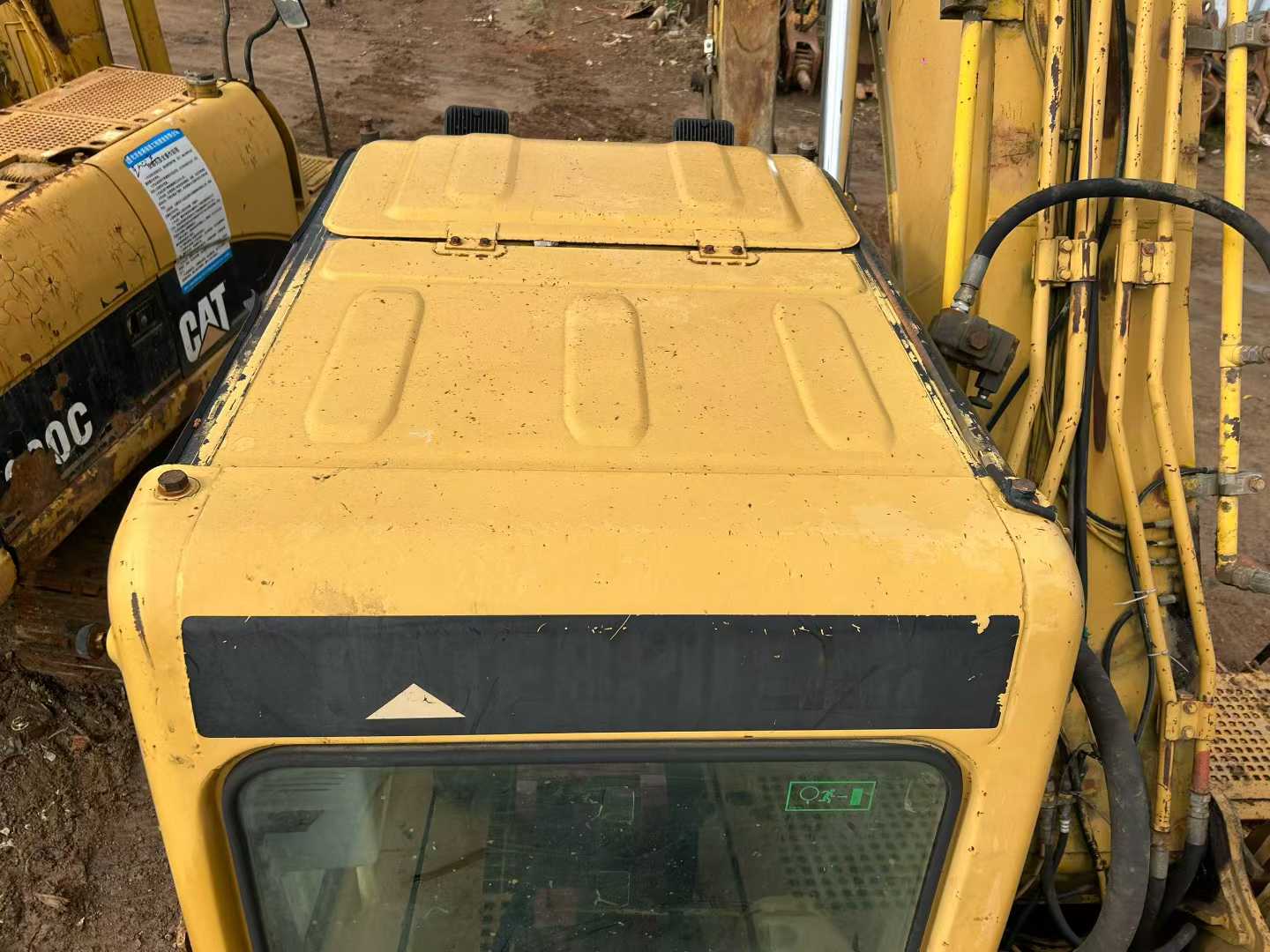 Used Caterpillar 320C Excavator 2016 Model / 5