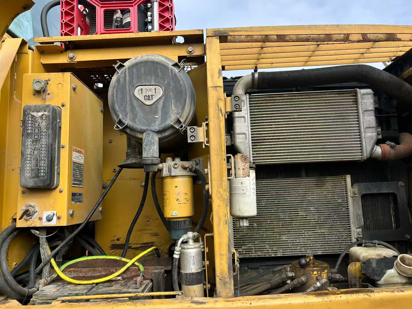 Used Caterpillar 320C Excavator 2016 Model / 9