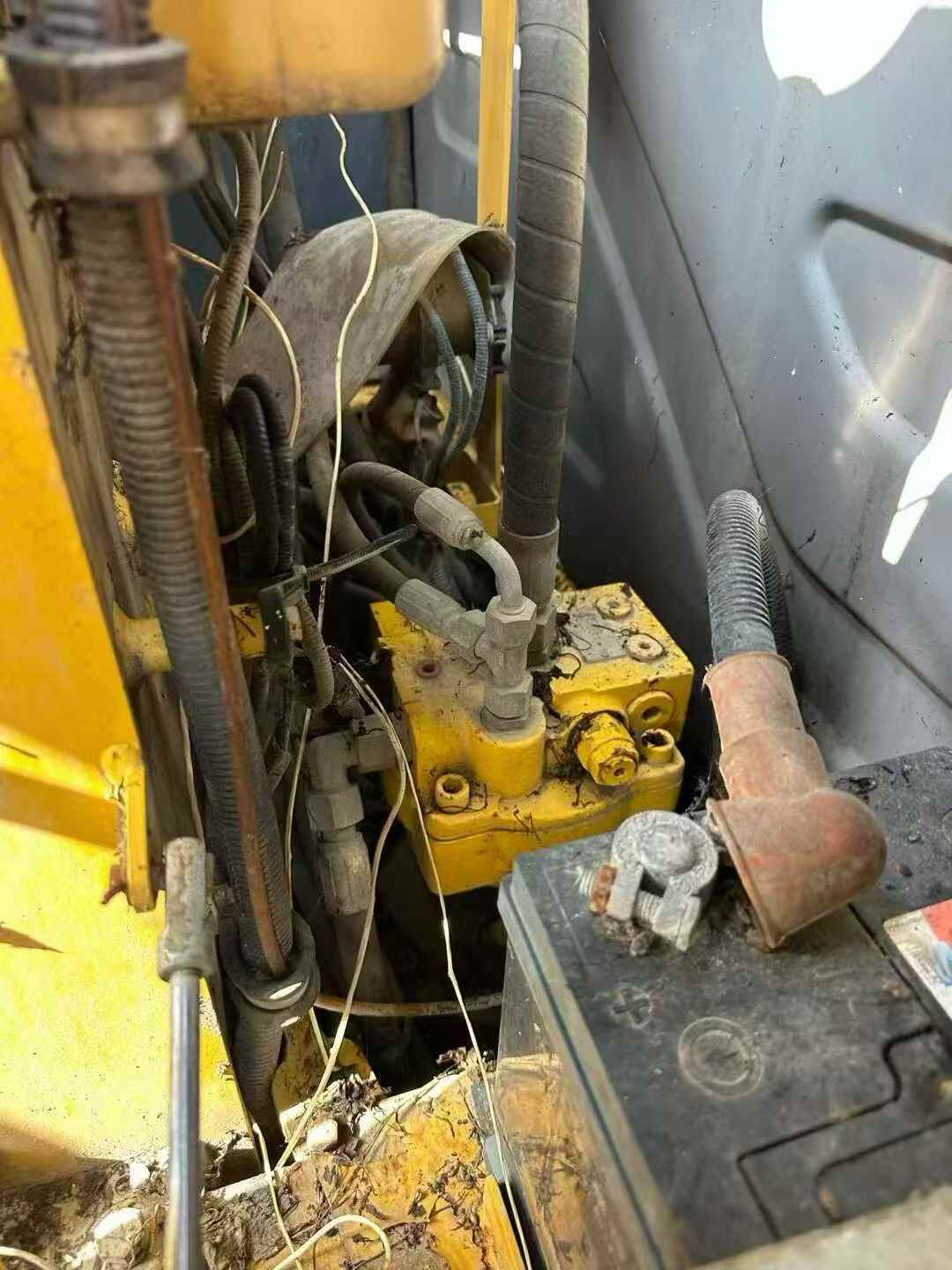 Used XCMG XE60 Excavator 2014 Model / 6