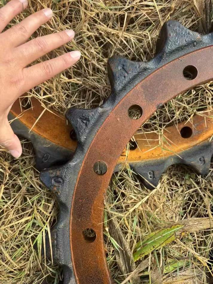 Used Caterpillar 323 Excavator 2016 Model / 2