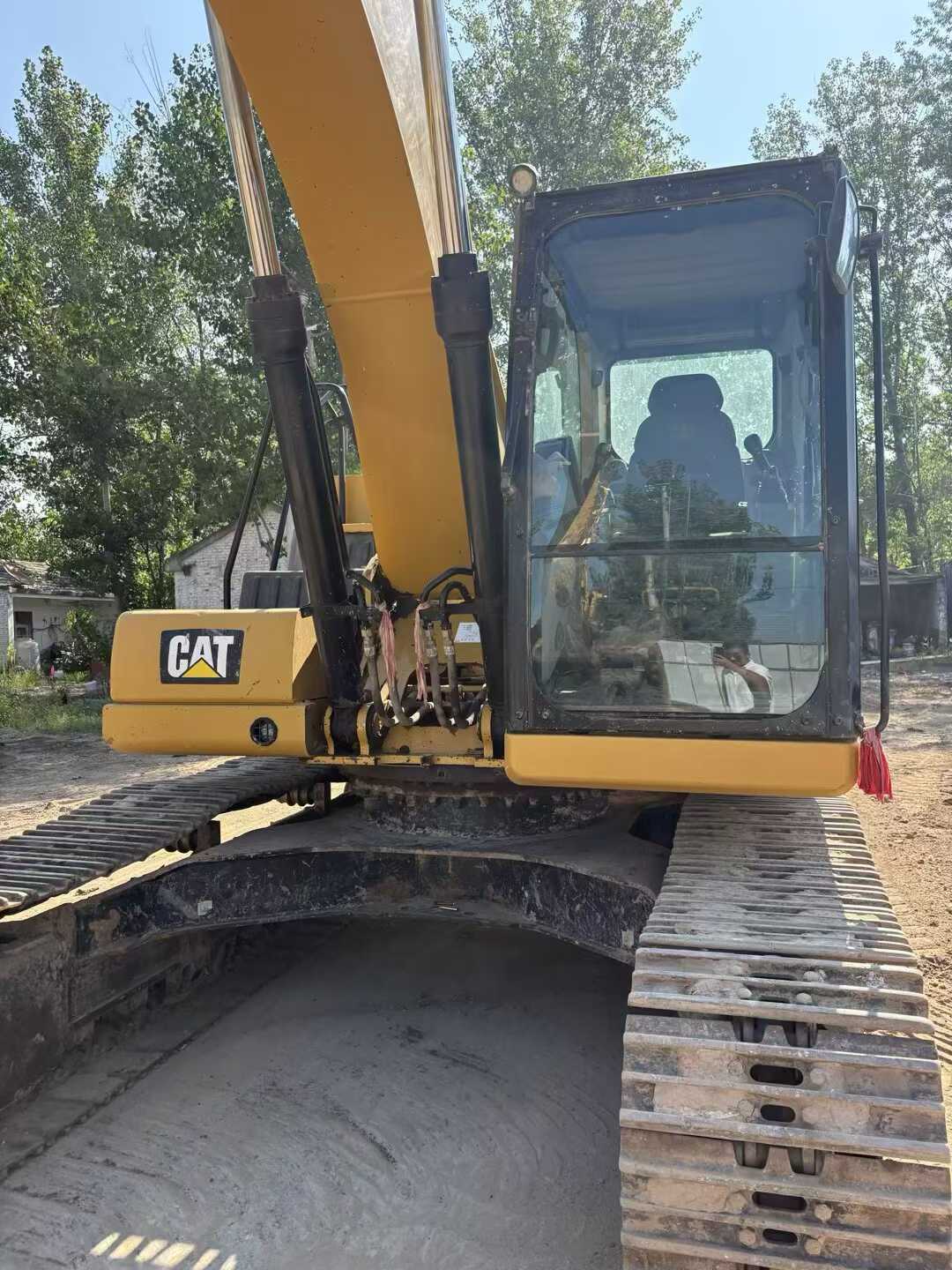 Used Caterpillar 323 Excavator 2018 Model / 5