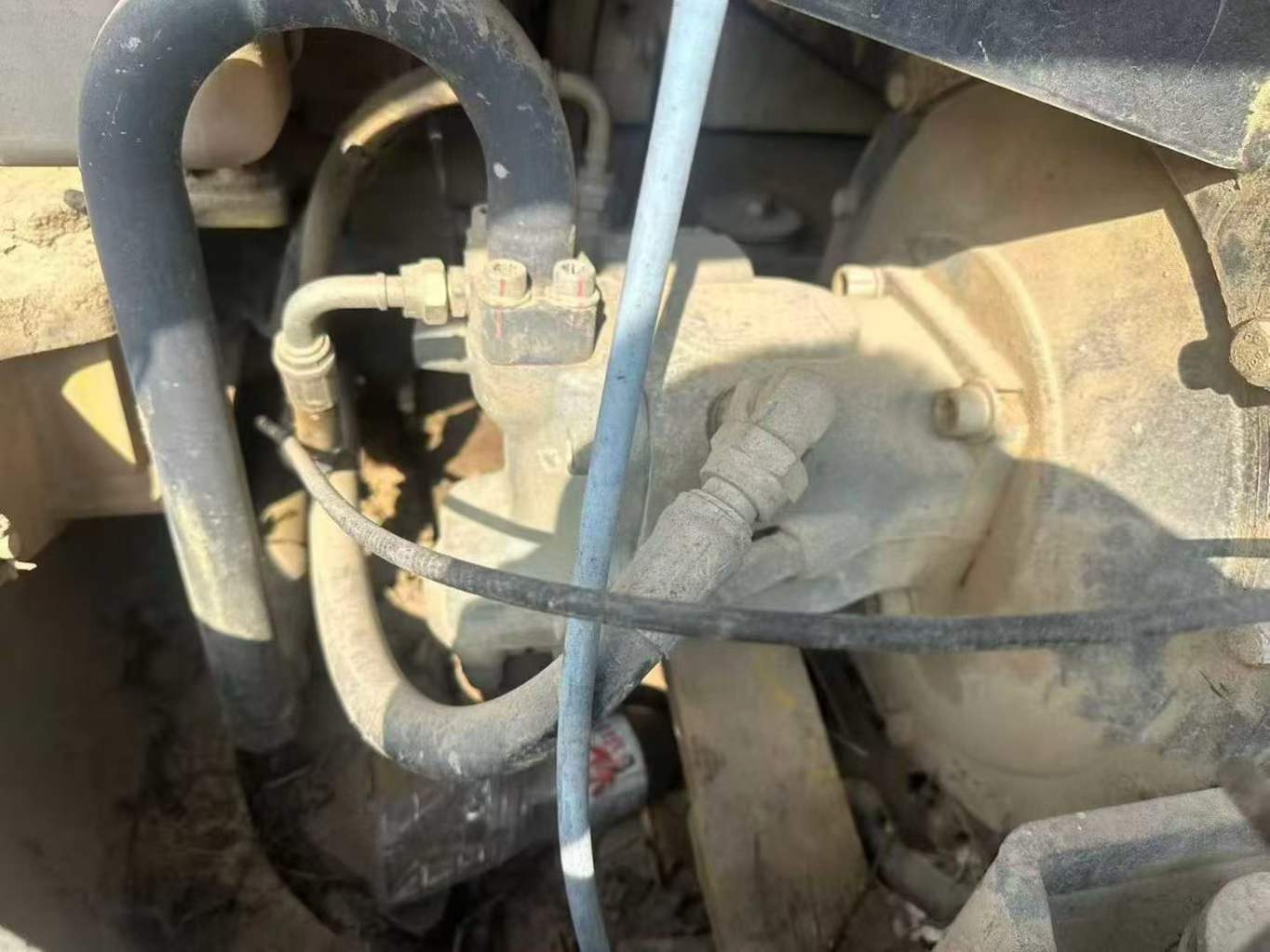 Used XCMG XE60 Excavator 2016 Model / 4