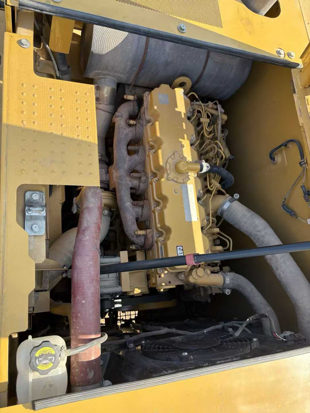 Used Caterpillar 323 Excavator 2018 Model / 8