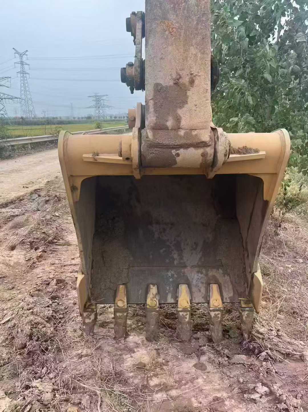Used Caterpillar 323DL Excavator 2011 Model / 7