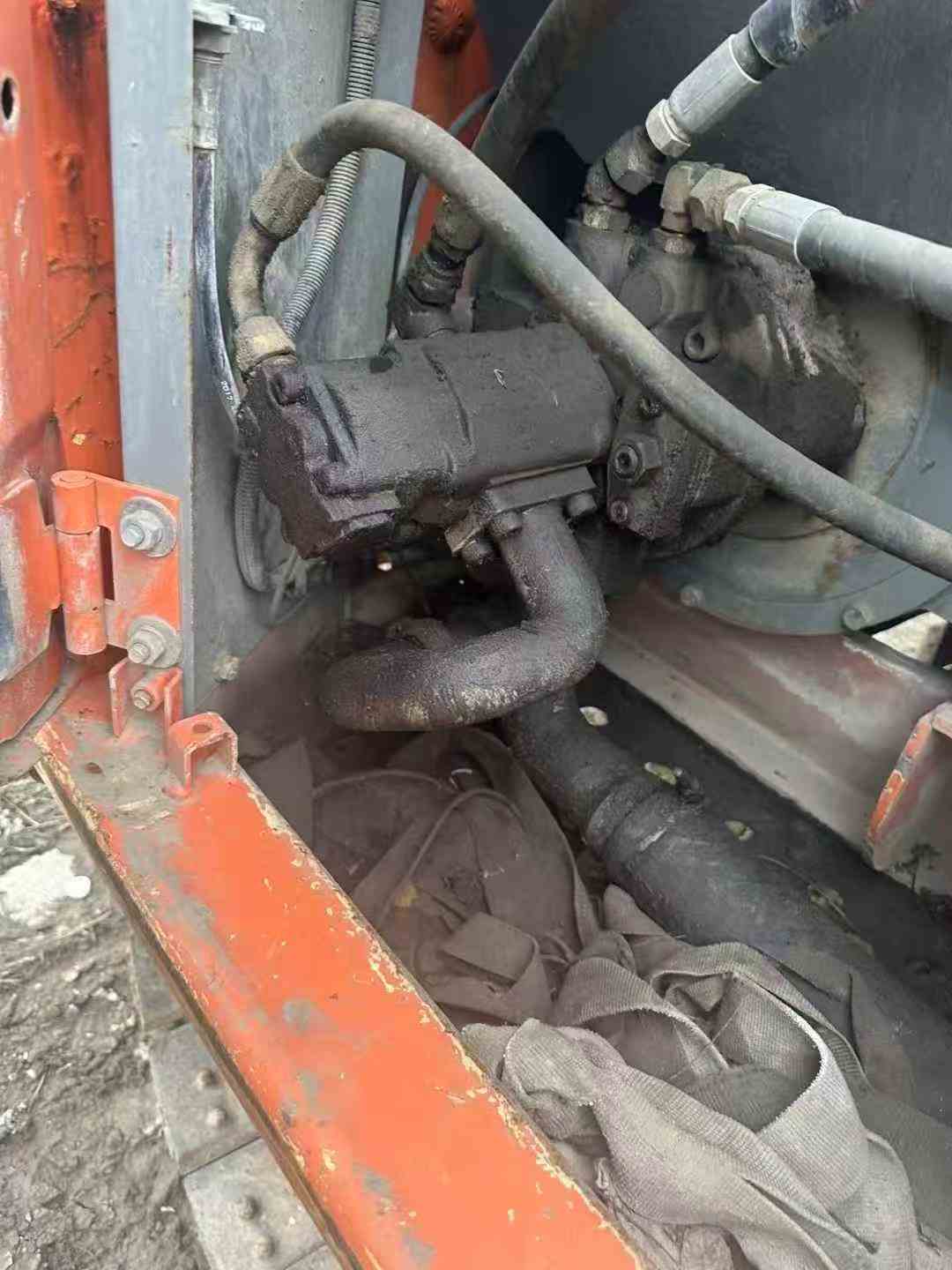 Used Hitachi ZX60 Excavator 2013 Model / 8