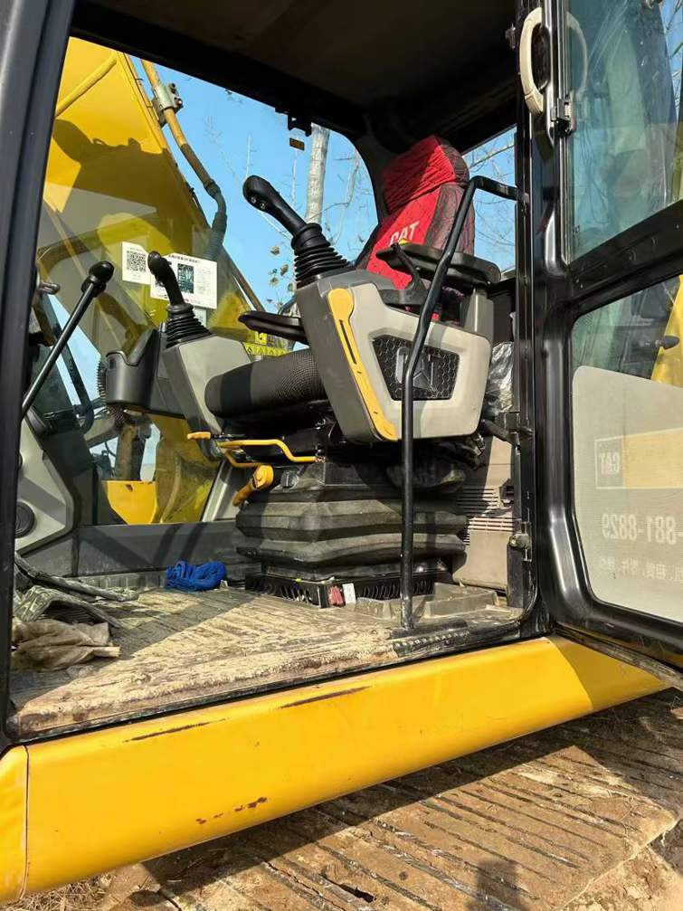 Buy Caterpillar 323 Used Excavator / 8 Used Caterpillar 323 Excavator 2018 Model / 8