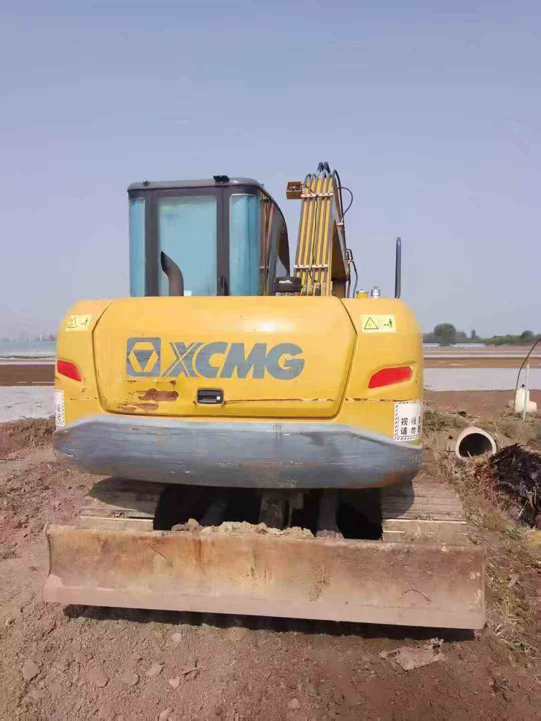 Used XCMG XE75WD Excavator 2021 Model / 4