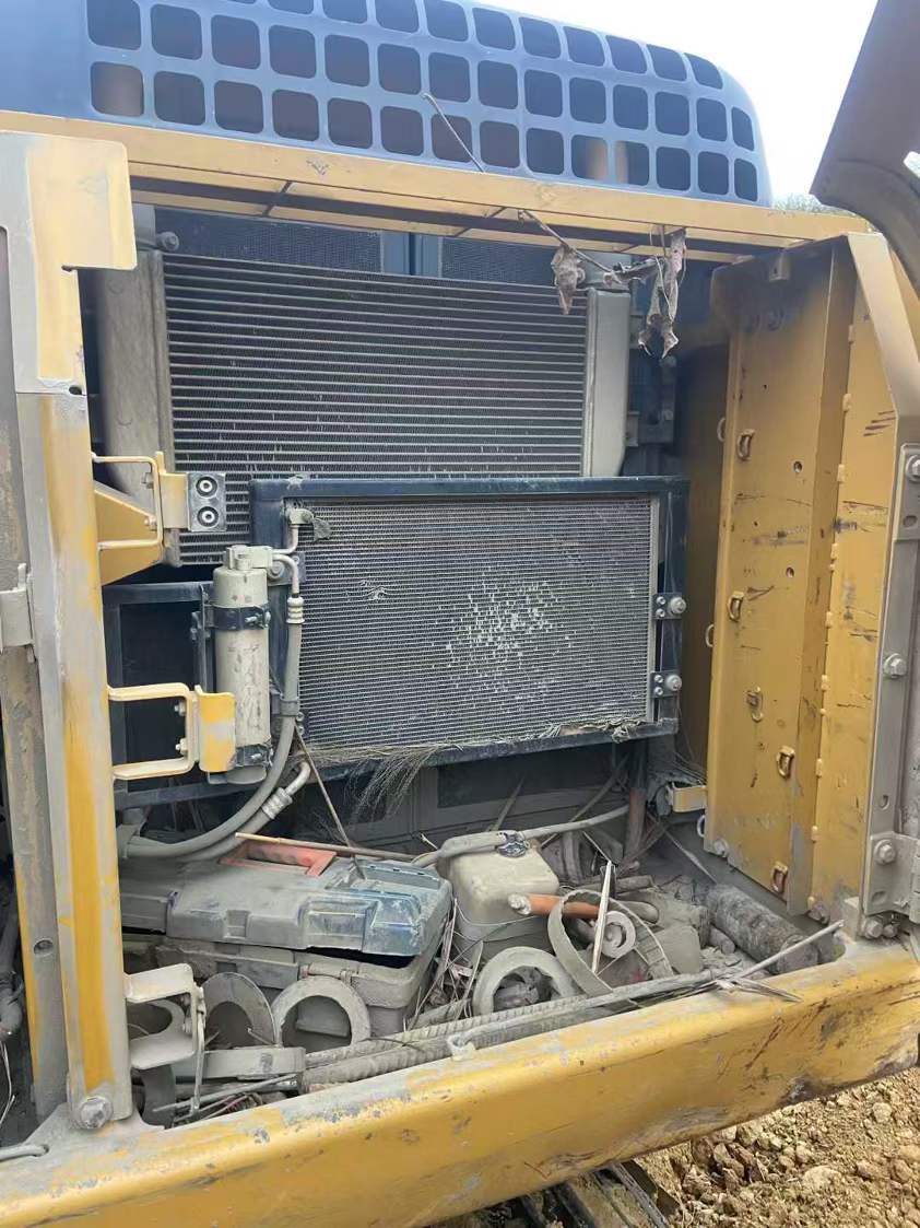 Used Caterpillar CT20 Excavator 2016 Model / 3