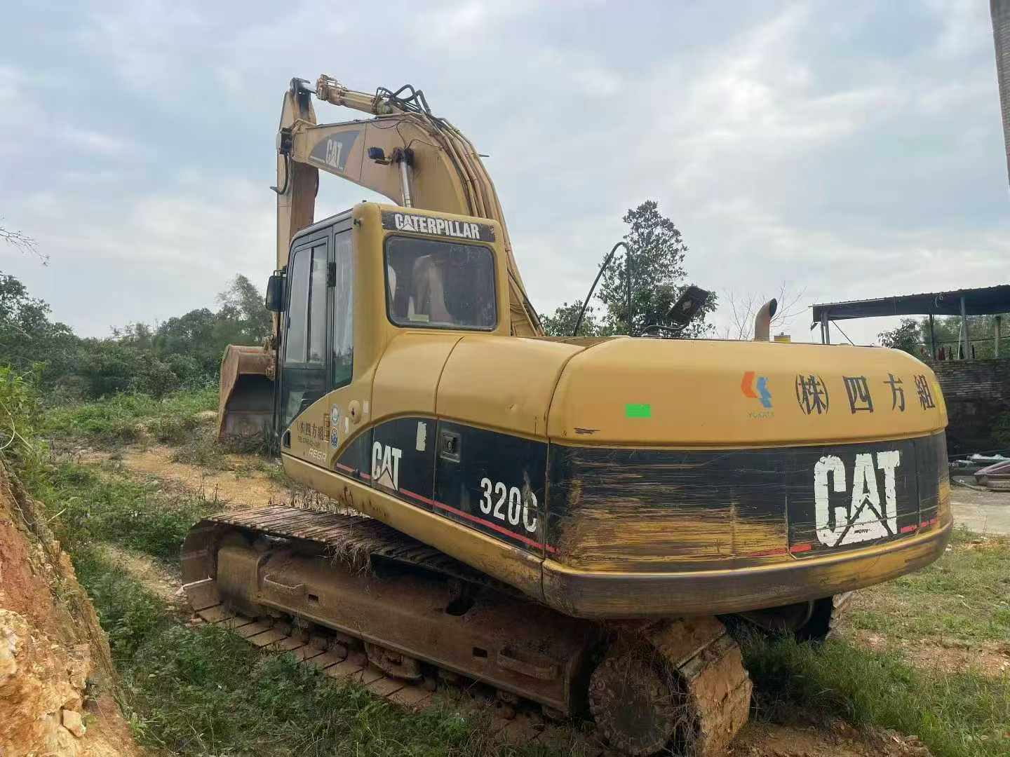Buy Caterpillar 320C Used Excavator / 1