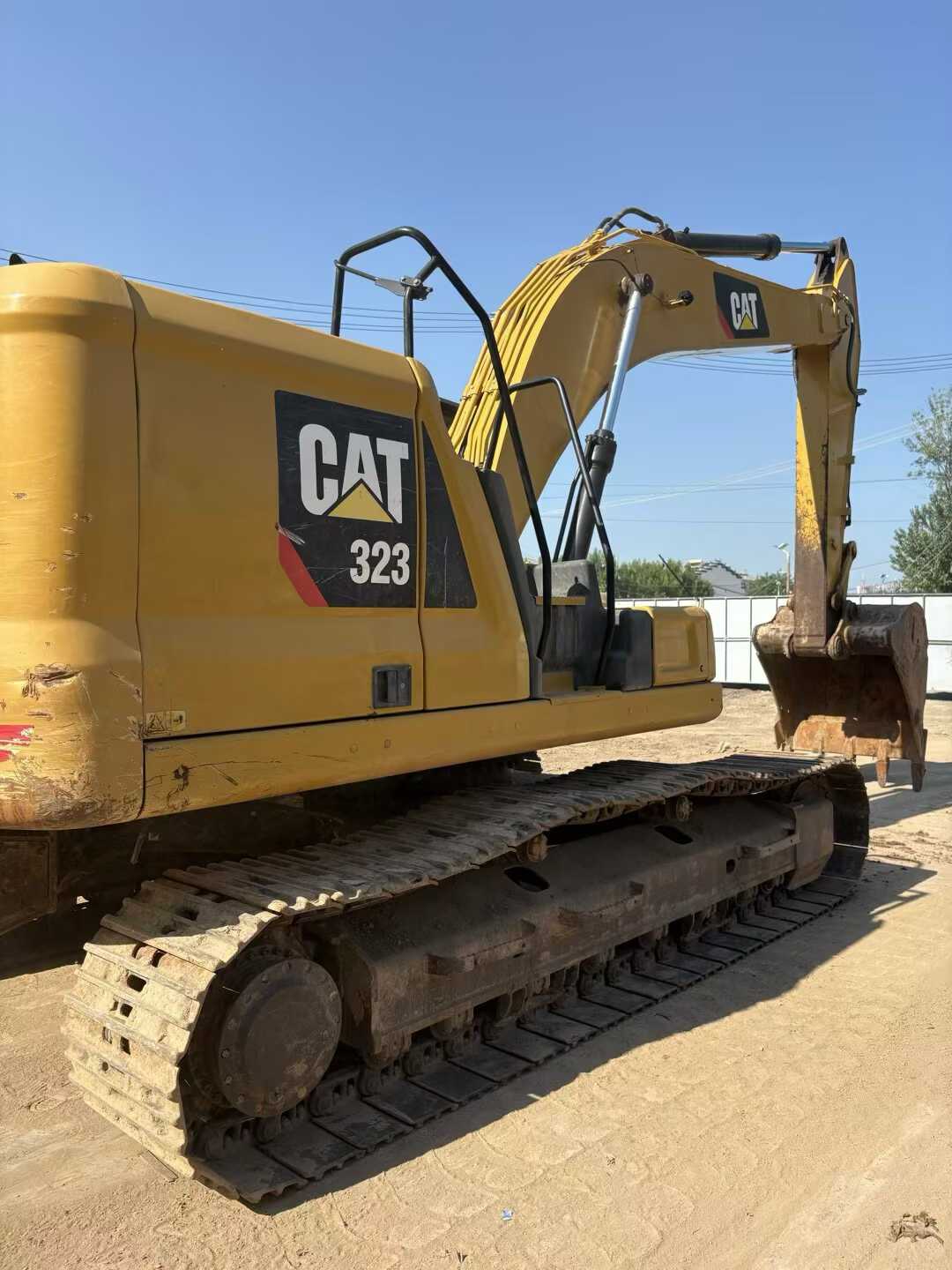 Used Caterpillar 323 Excavator 2018 Model / 3