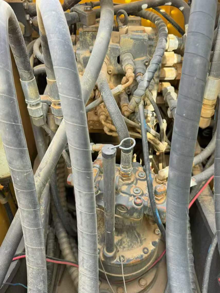 Used Volvo EC140 Excavator 2016 Model / 8