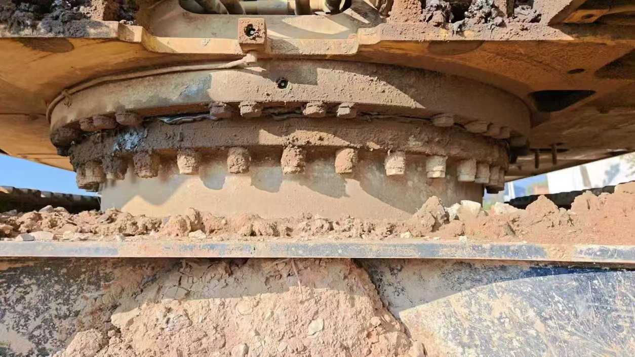 Used Caterpillar 323 Excavator 2017 Model / 3