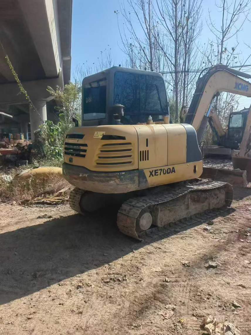 Used XCMG XE60 Excavator 2016 Model / 8