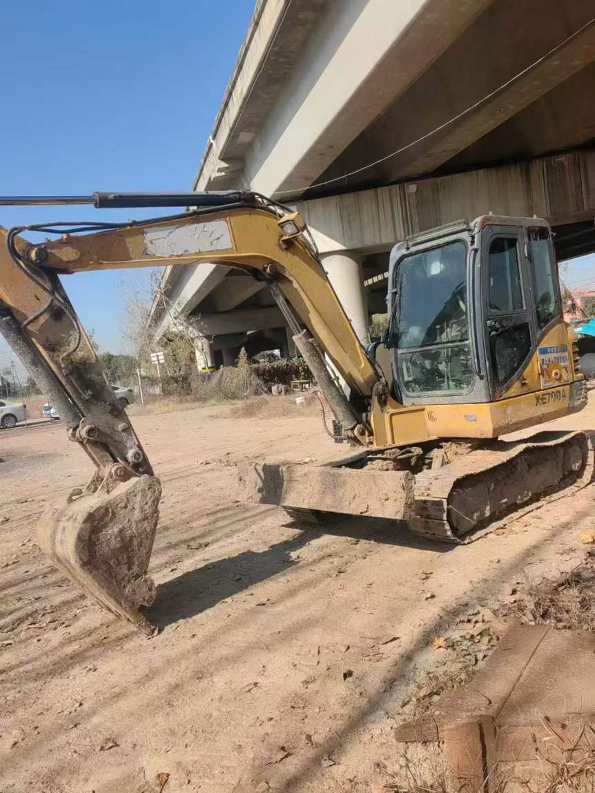 Used XCMG XE60 Excavator 2016 Model / 9