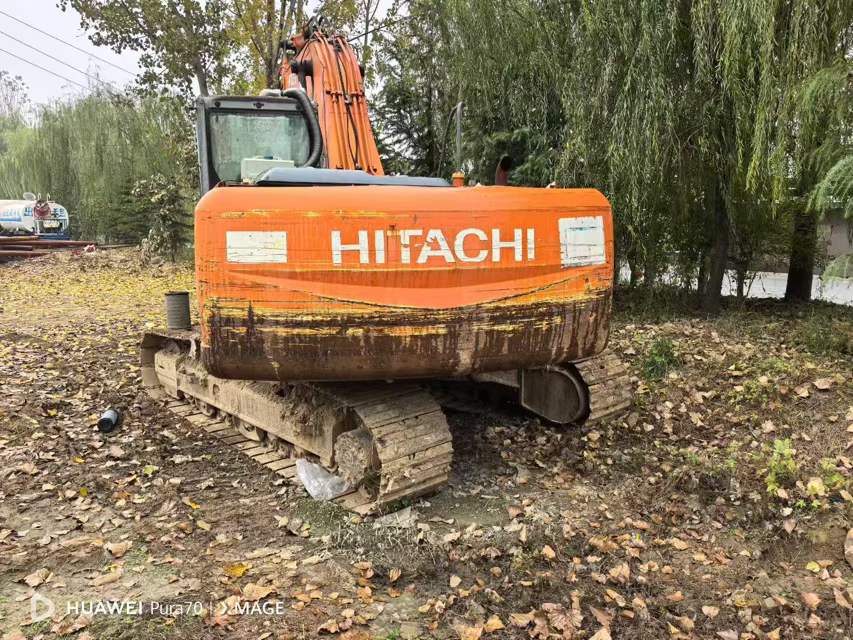 Used Hitachi ZAXIS200 Excavator 2016 Model / 3