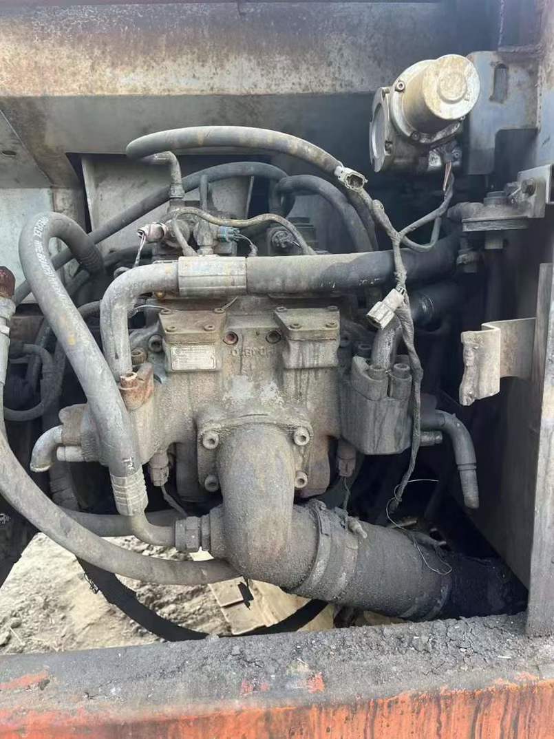 Used Hitachi ZAXIS200 Excavator 2016 Model / 6