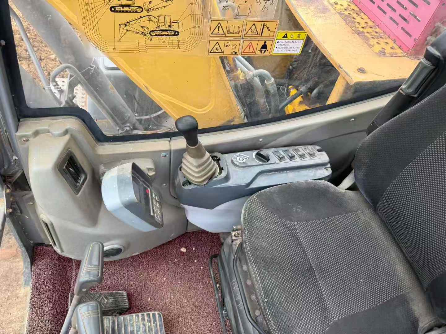 Used XCMG XE135GA Excavator 2016 Model / 4