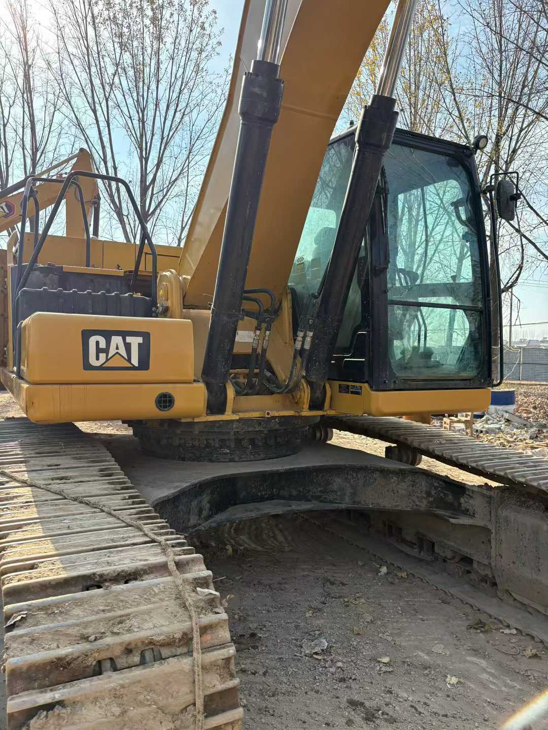 Used Caterpillar 330L Excavator 2019 Model / 4