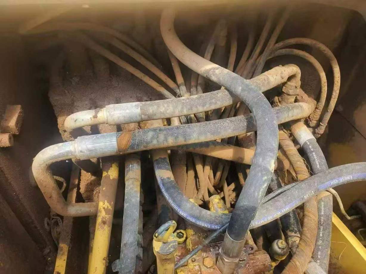 Used Caterpillar 323 Excavator 2013 Model / 3