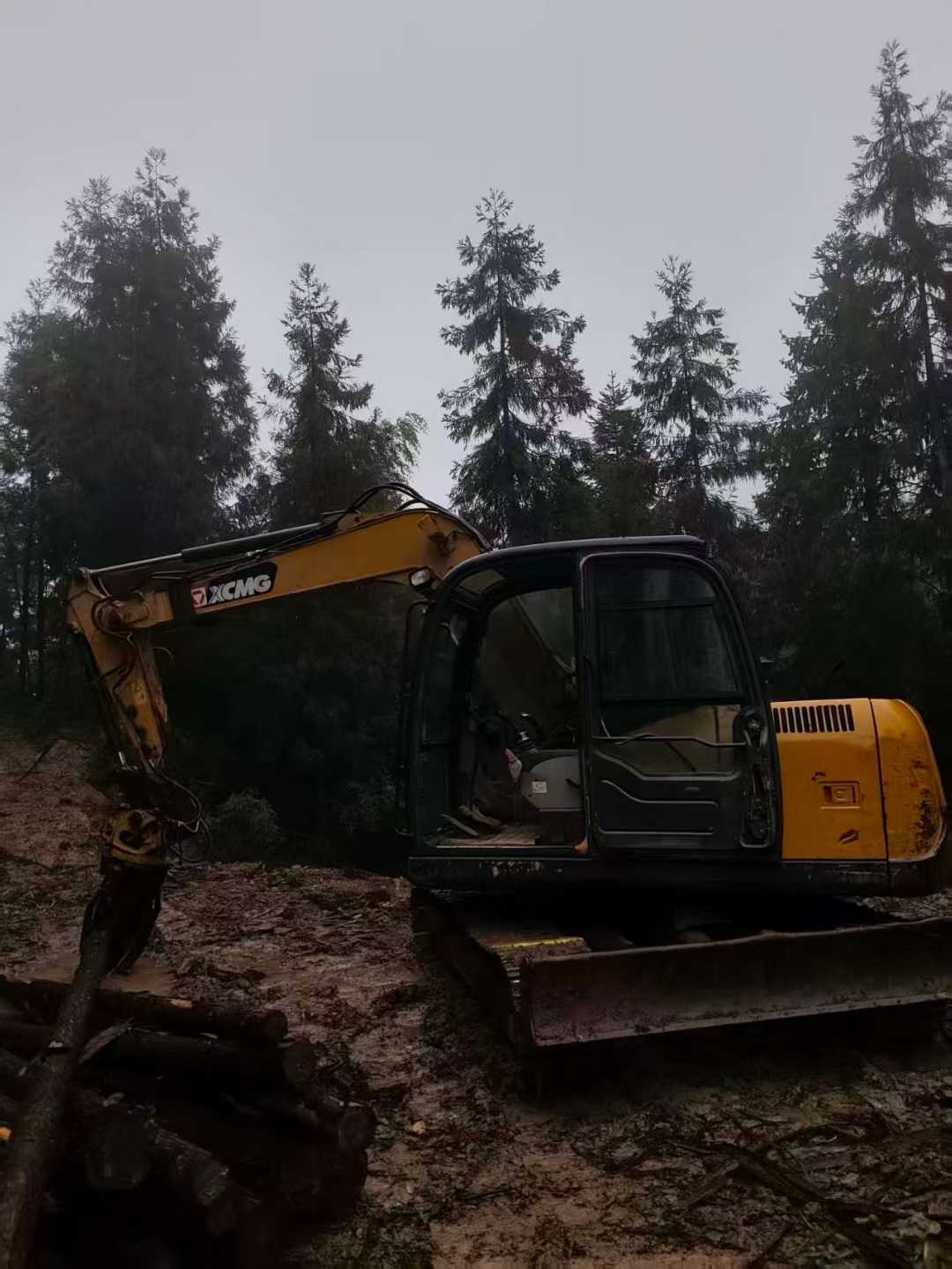 Used XCMG XE75WD Excavator 2019 Model / 3