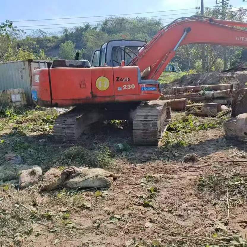 Used Hitachi ZAXIS200 Excavator 2016 Model / 2