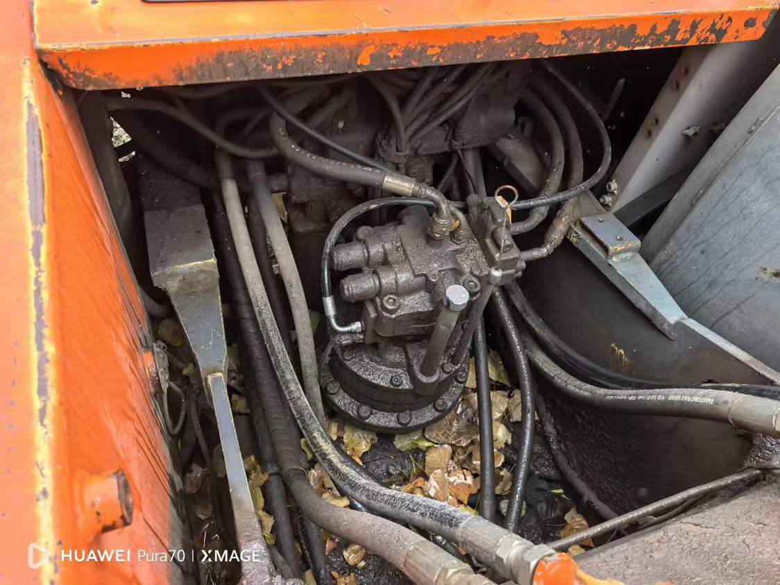 Used Hitachi ZAXIS200 Excavator 2016 Model / 4