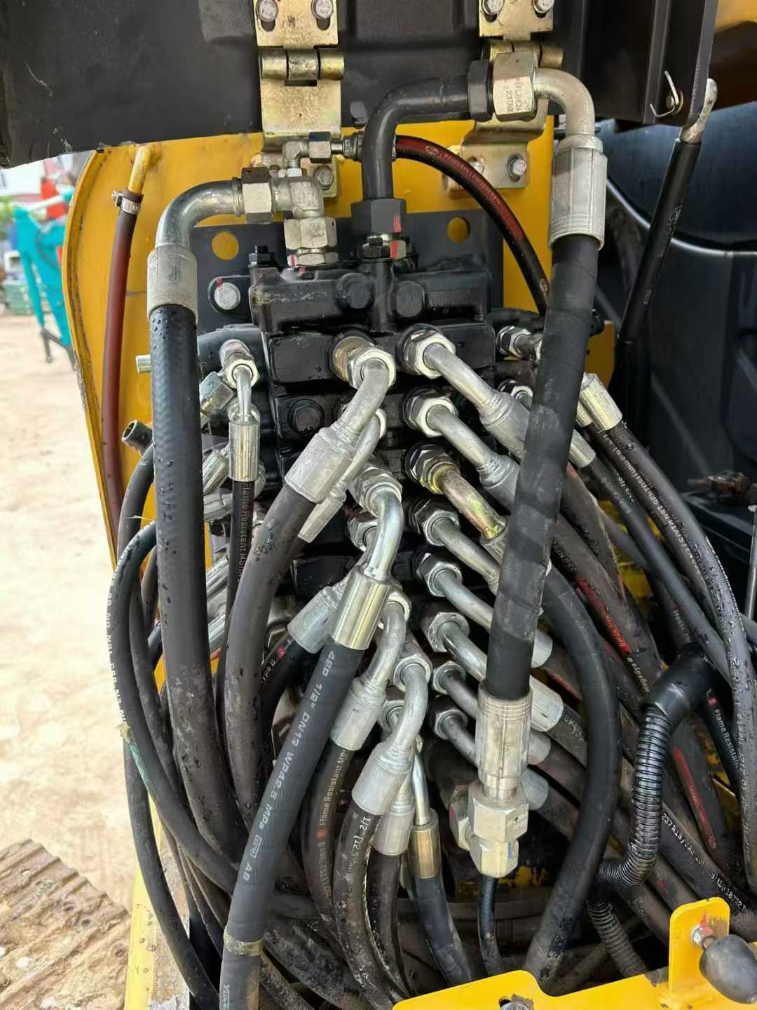 Used XCMG XE60 Excavator 2018 Model / 4