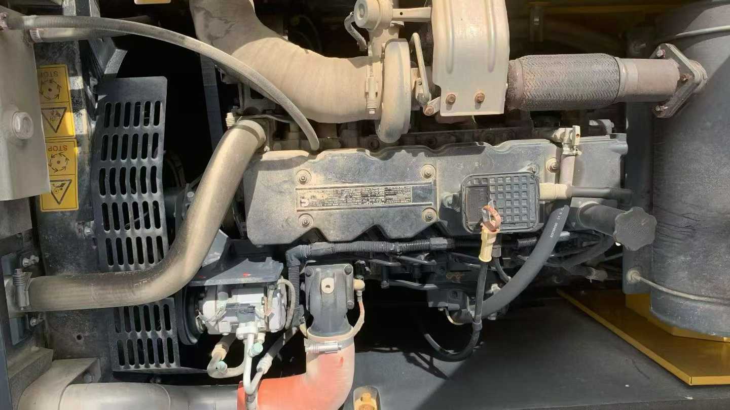 Used XCMG LW200 Excavator 2021 Model / 3