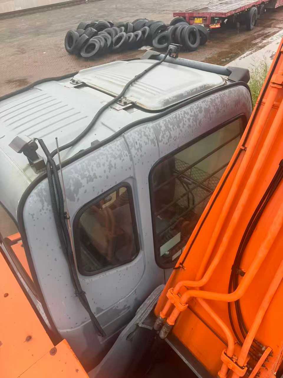 Used Hitachi ZAXIS200 Excavator 2012 Model / 7