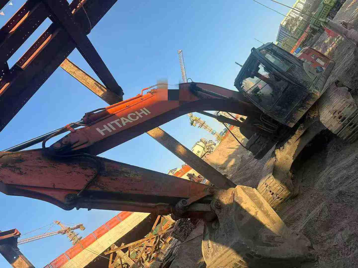 Used Hitachi ZAXIS200 Excavator 2020 Model / 3