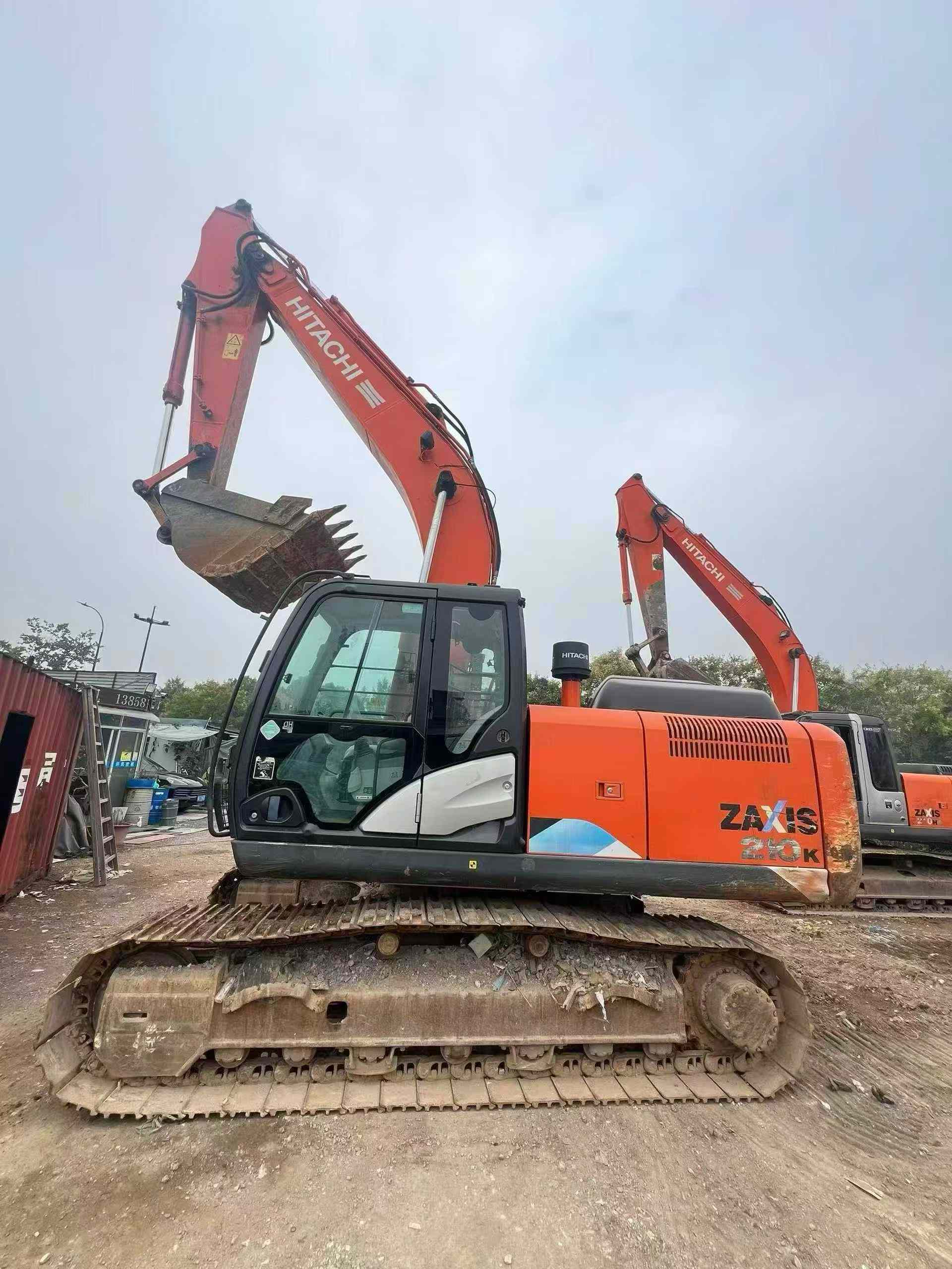 Used Hitachi ZAXIS200 Excavator 2016 Model / 9