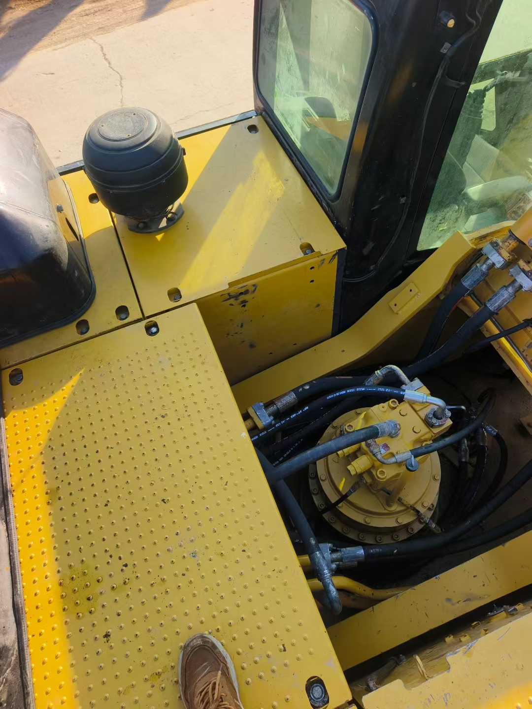 Used Caterpillar 326DL Excavator 2017 Model / 8