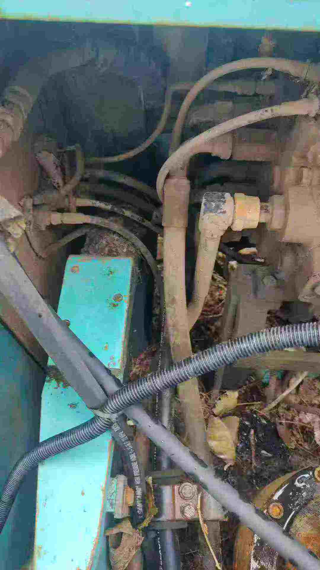 Buy Kobelco SK200-10 Used Excavator / 2 Used Kobelco SK200-10 Excavator 2016 Model / 2