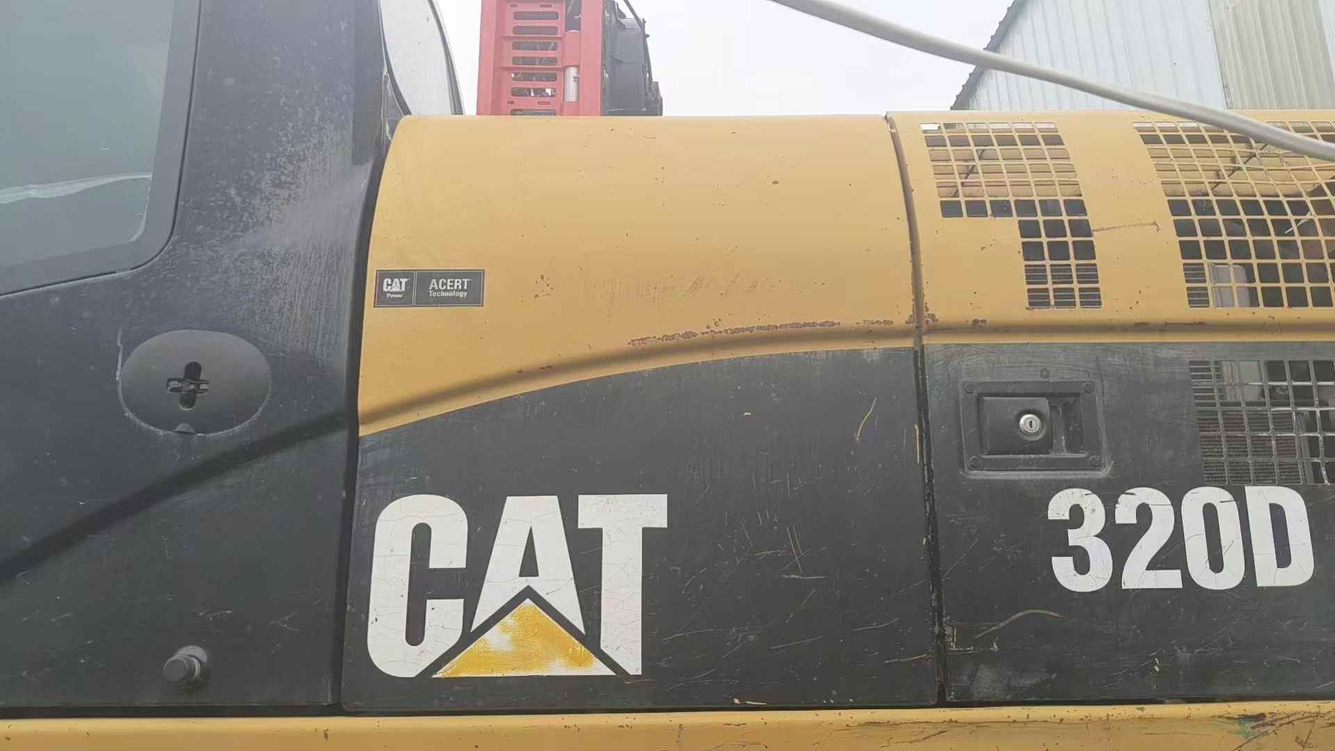 Used Caterpillar CT20 Excavator 2011 Model / 2