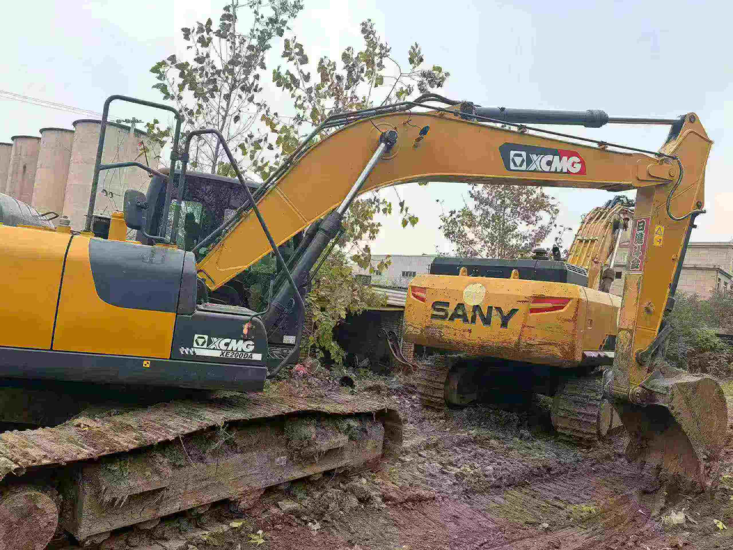 Buy XCMG LW280 Used Excavator / 3 Used XCMG LW280 Excavator 2021 Model / 3