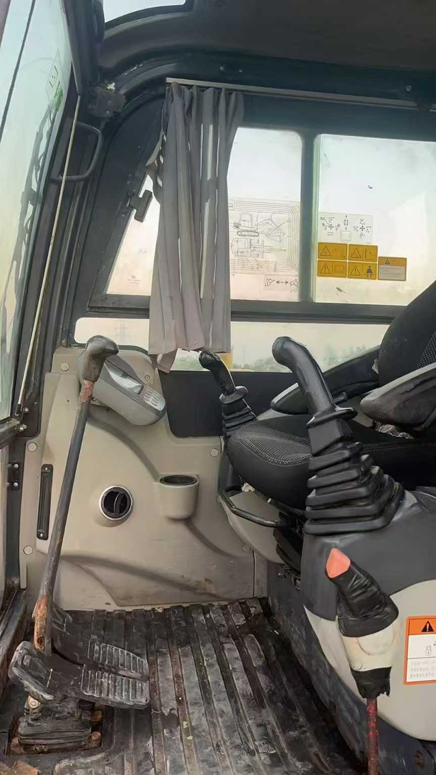 Used XCMG XE60 Excavator 2019 Model / 4