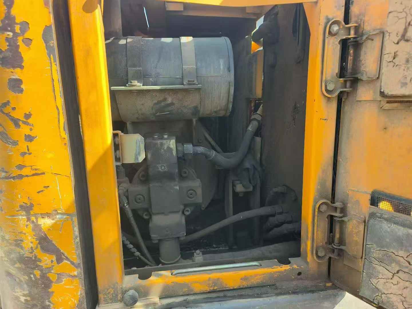 Used Sany SY65W Excavator 2016 Model / 3