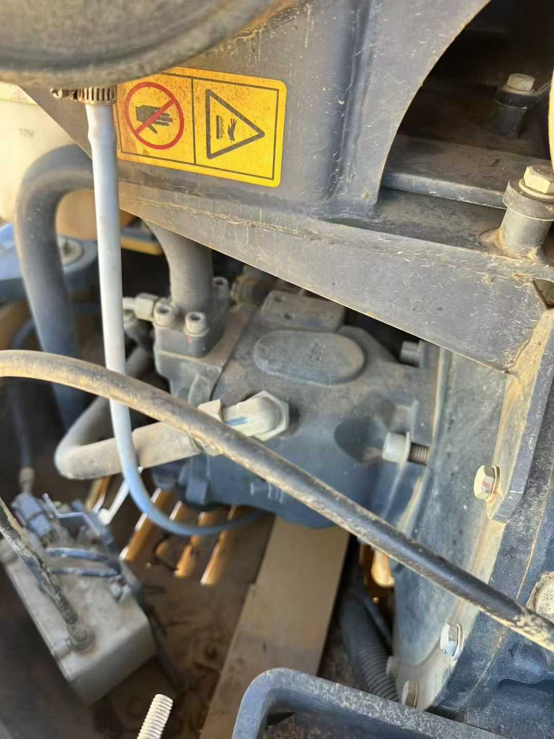 Buy XCMG XE60 Used Excavator / 7 Used XCMG XE60 Excavator 2022 Model / 7