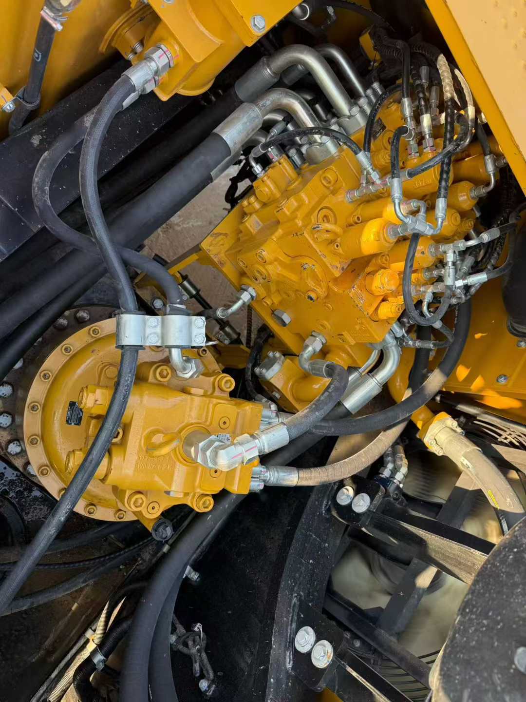 Used Sany SY550HD Excavator 2022 Model / 9