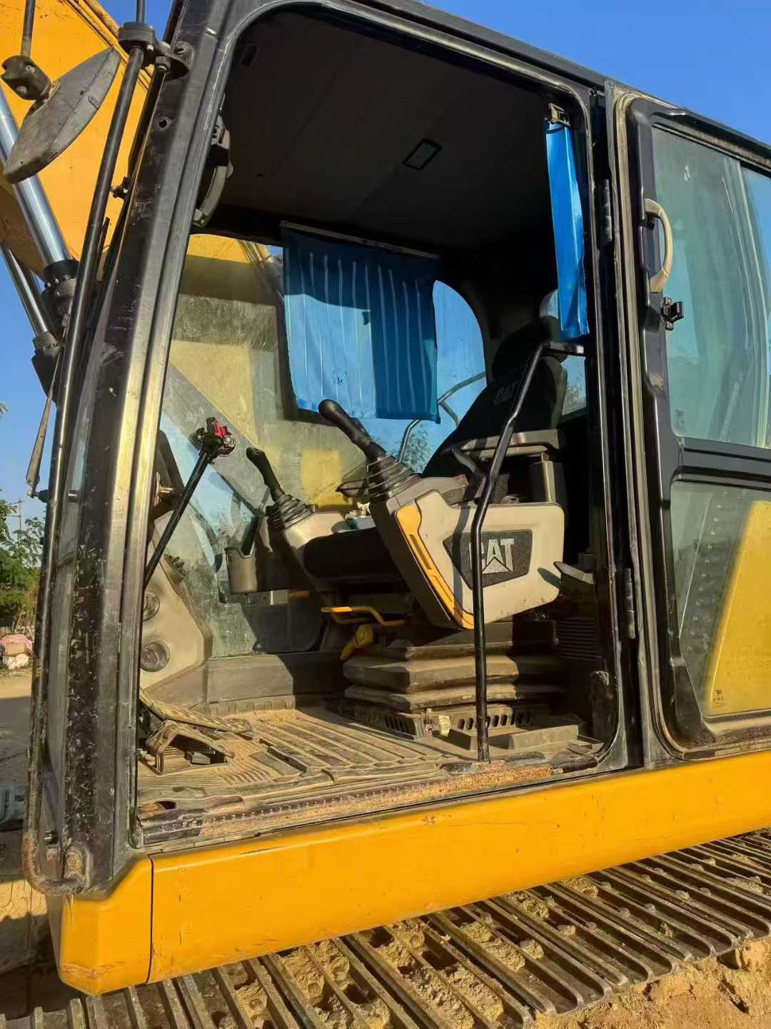 Used Caterpillar 320GC Excavator 2019 Model / 4