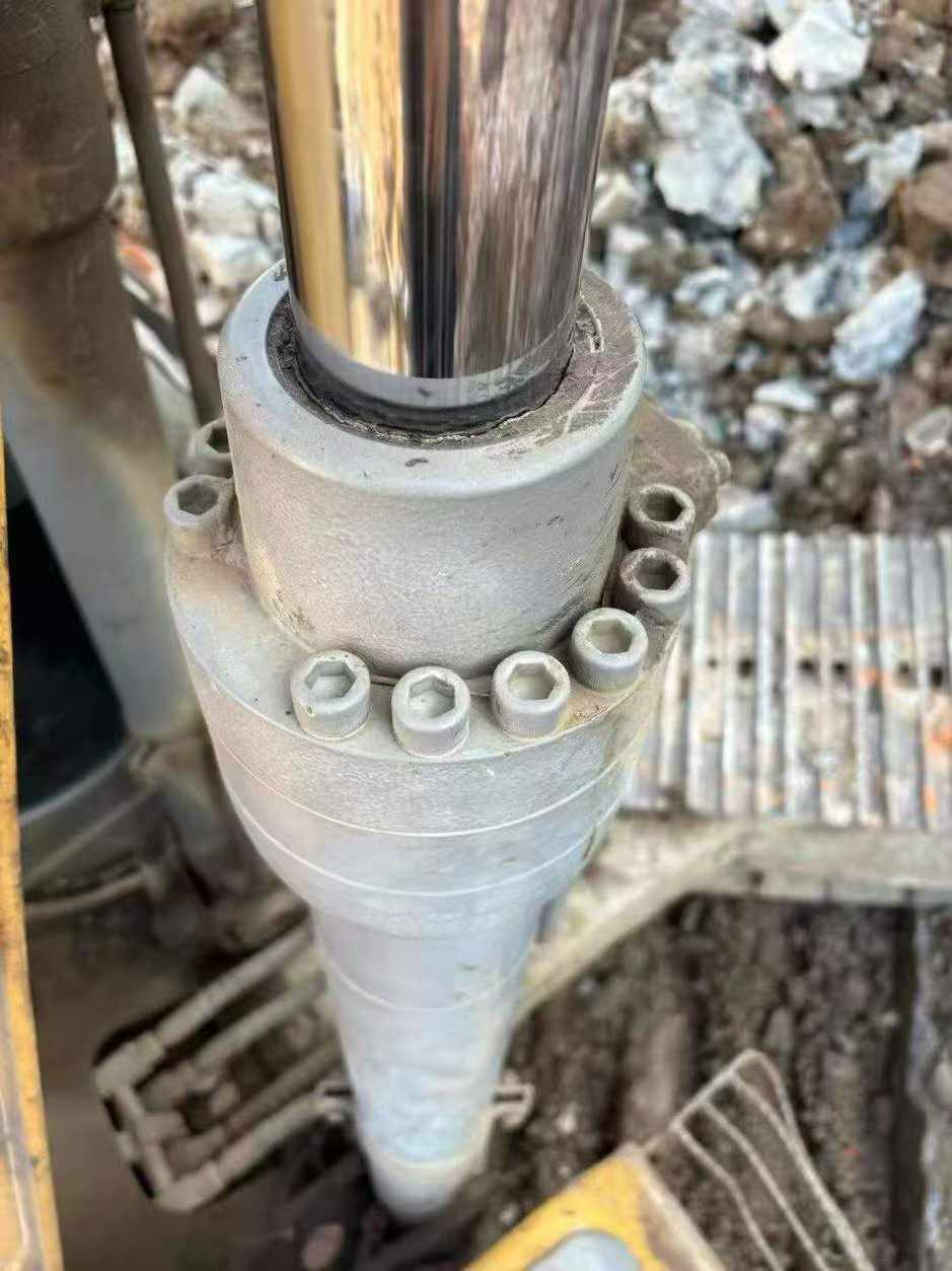 Used XCMG XE150 Excavator 2014 Model / 6