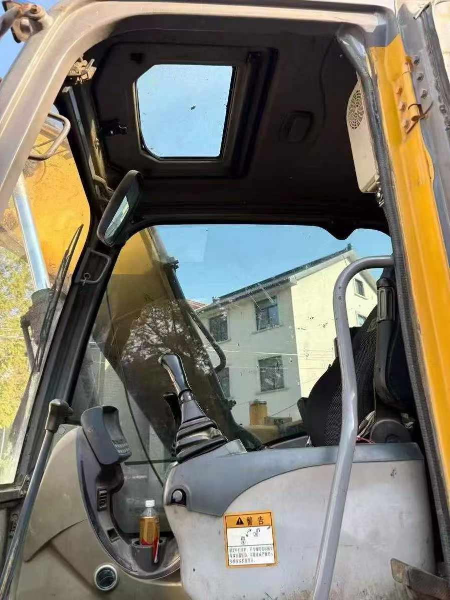 Used XCMG XE150 Excavator 2014 Model / 7