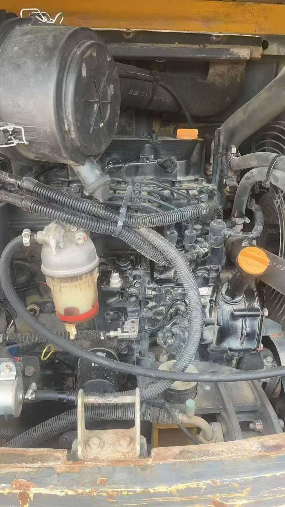 Used XCMG XE60D Excavator 2018 Model / 8