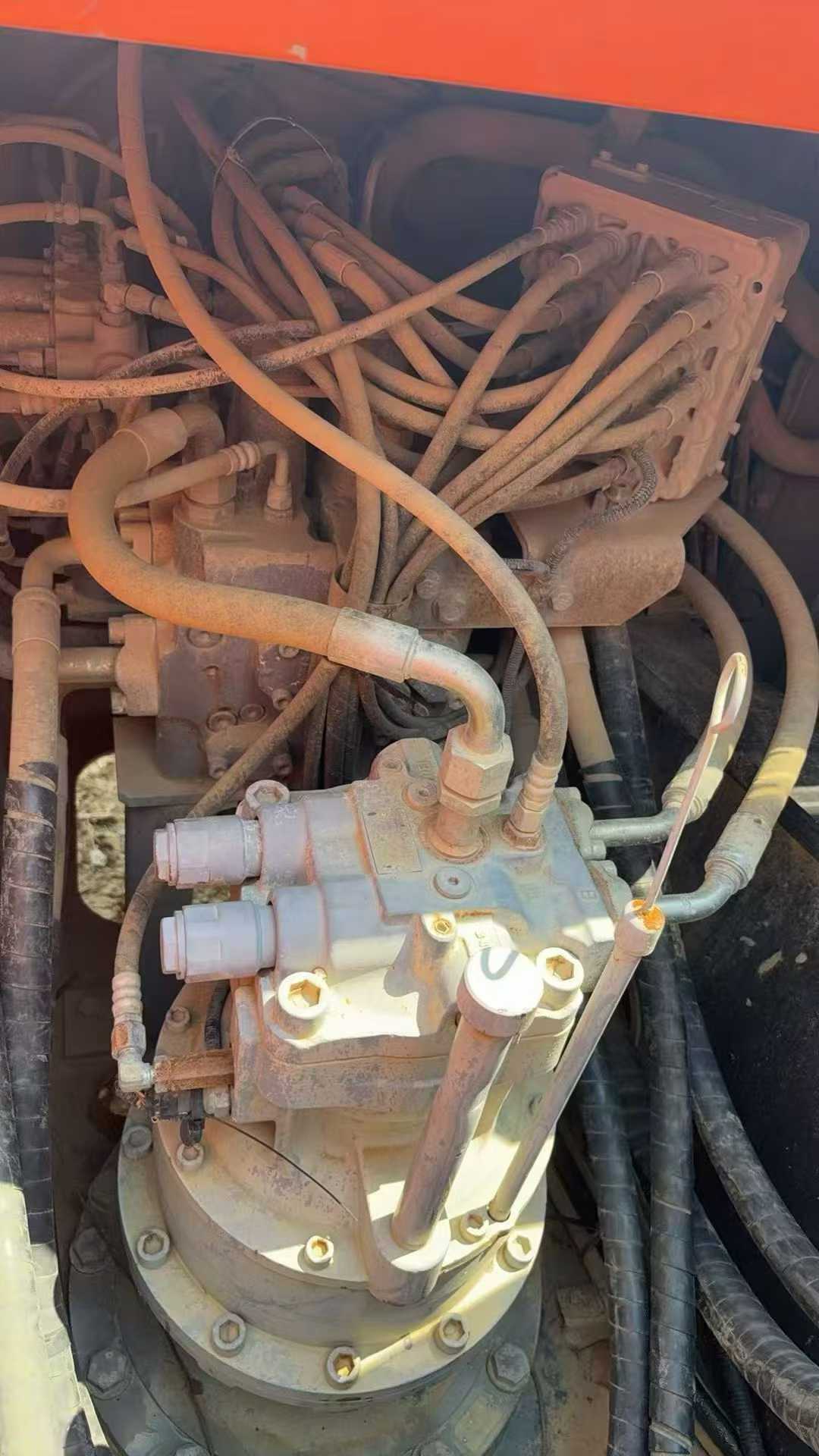 Used Hitachi ZAXIS200 Excavator 2016 Model / 8